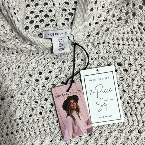 Sincerely Jules 2 Piece Set Crochet Cropped Sweater & Shorts Size Large NWT - Picture 5 of 5